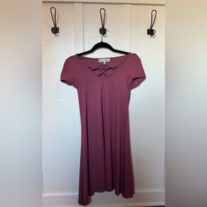 Women’s Almost Famous Mauve Criss Cross Flare Short Sleeve Dress Size Small